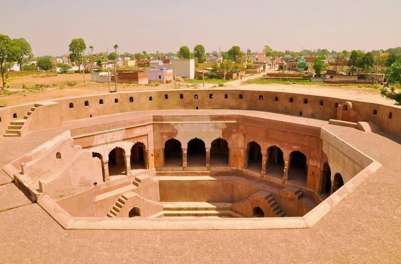 Farrukhnagar Fort, Gurugram, Haryana - Vushii.com Farrukhnagar Fort, Gurugram, Haryana - Vushii.com